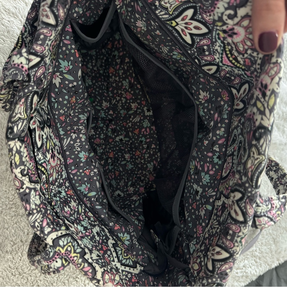 Vera Bradley Bag - Picture 3 of 6